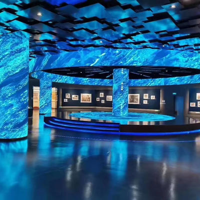 Eine Symphonie aus Licht und Design Moderne gekrümmte LED-Display für Innenräume