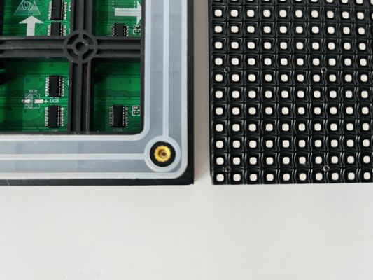 Breiter Blickwinkel und hohe Helligkeit SMD1921 Außen-LED-Bildschirm für Ländermärkte