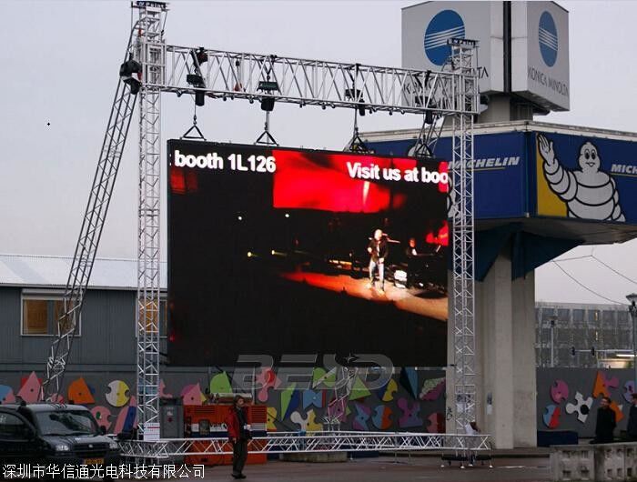 2.5-10mm Pixel Pitch angepasste Outdoor-LED-Videowände langlebige Hochleistung ODM
